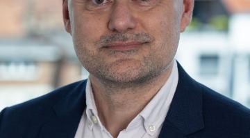 Communication Manager Robert Saunders